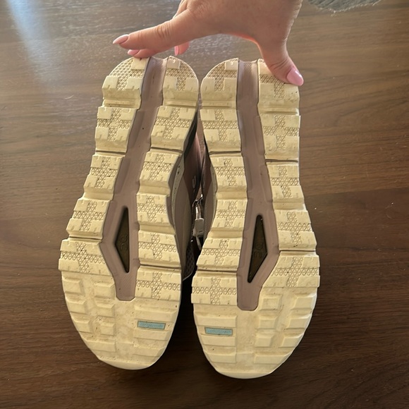 On Cloudtrax Rose | Ivory - Picture 6 of 8